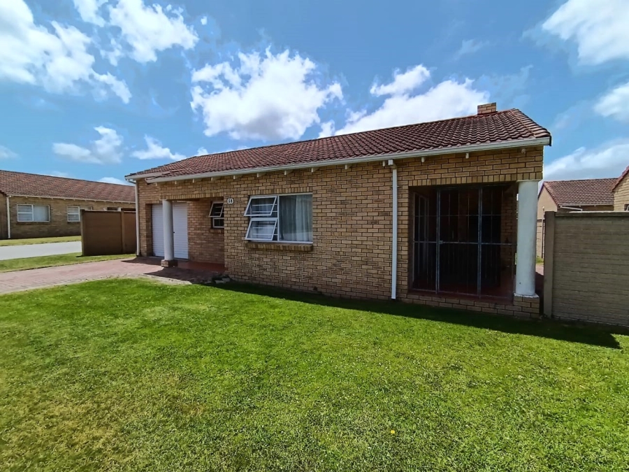 2 Bedroom Property for Sale in Parsonsvlei Eastern Cape